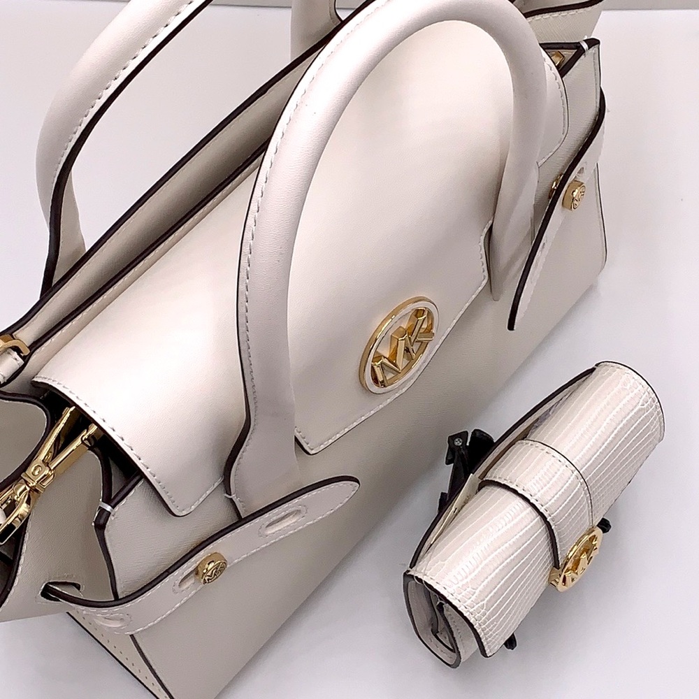 MICHAEL KORS
Carmen Medium Flap Belted Satchel & Medium Flap Bifold Wallet - Picture 5 of 16